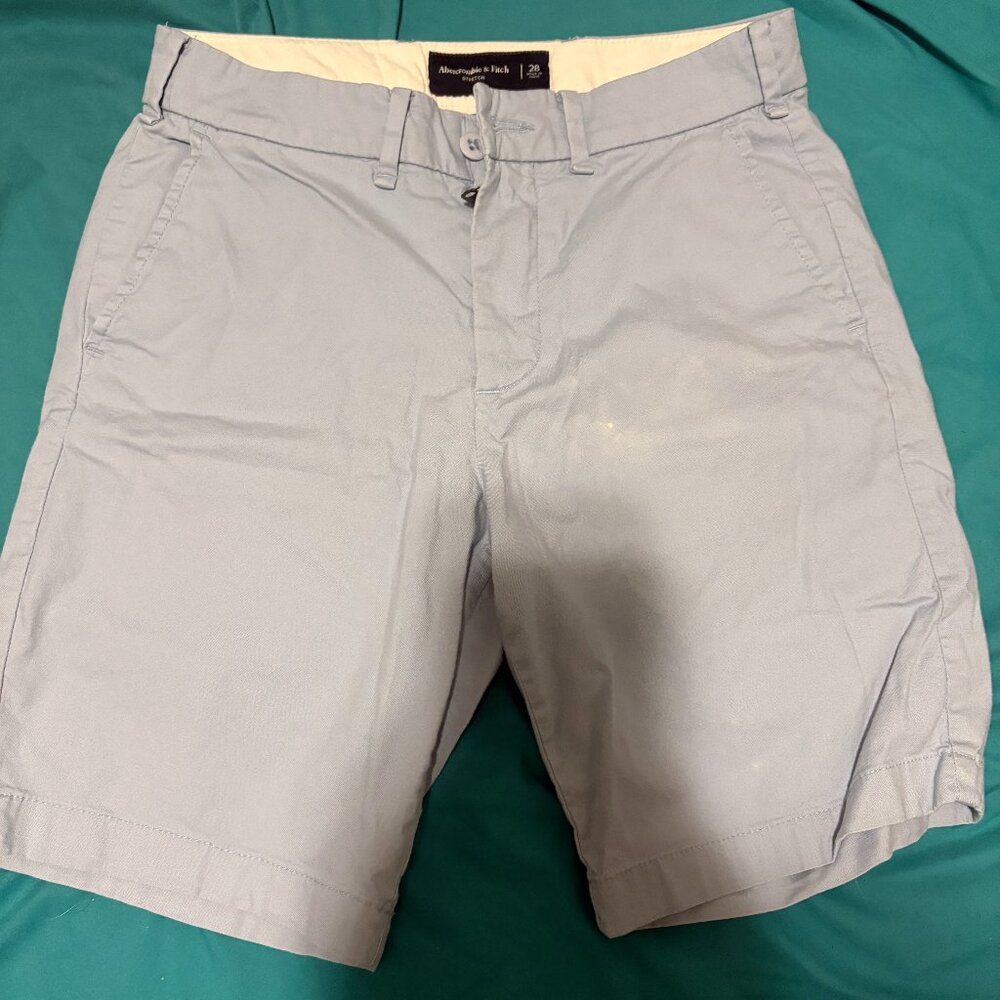 Abercrombie & Fitch Light Blue Stretch Shorts – Size 28 (waist)